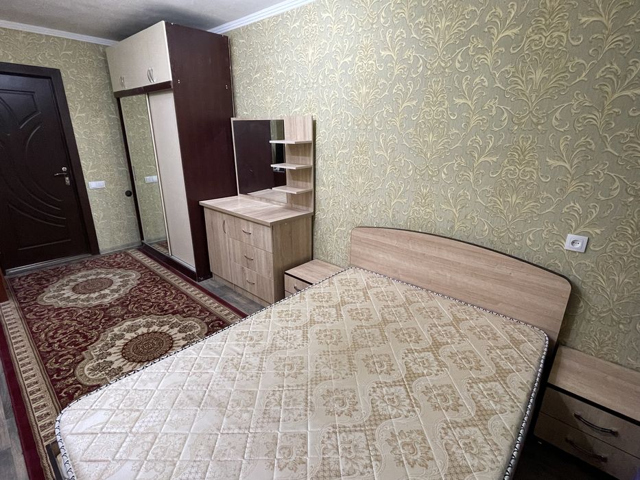 Чиланзар-1 кирпич 2х комн 3 этаж