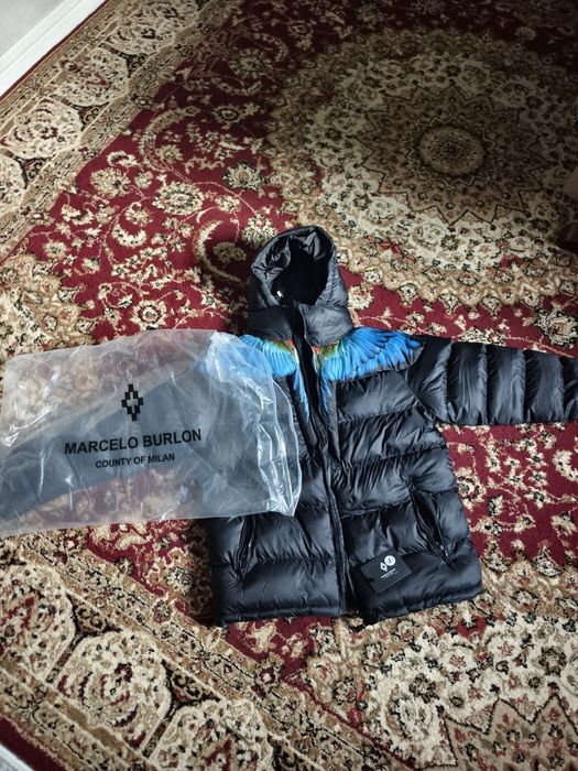 Продам пуховик Marcelo burlon