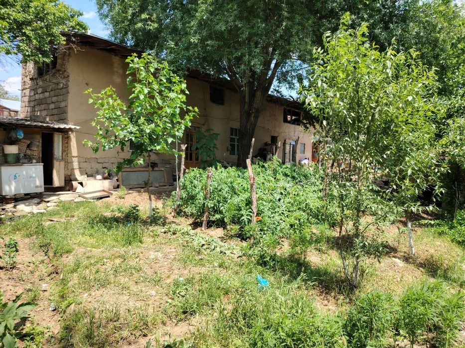 Uy sotiladi Qahramon