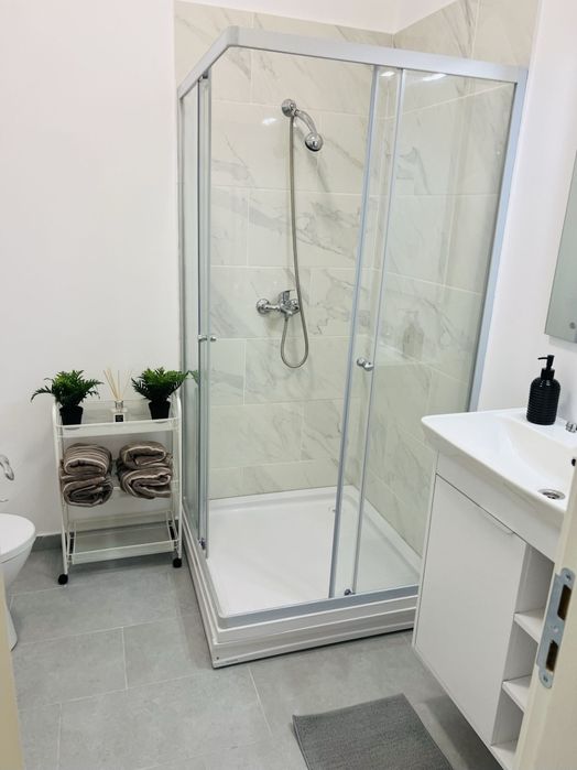 Garsonieră de închiriat în regim hotelier zona Miorița