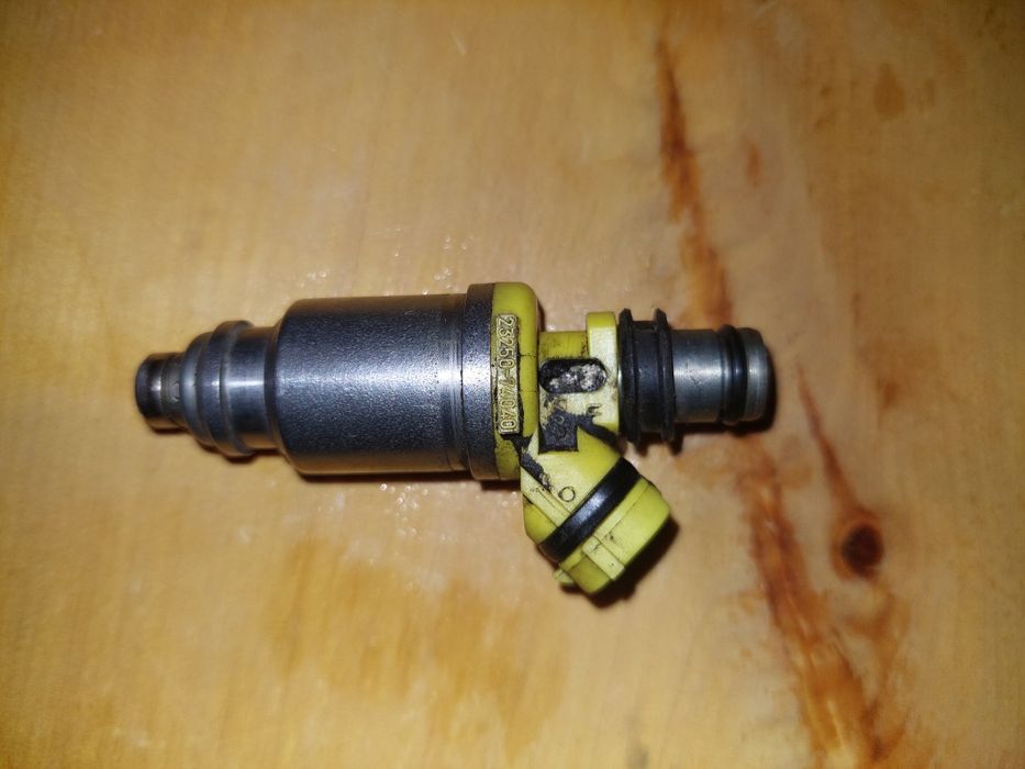 Продам форсунки для 3s двигателя