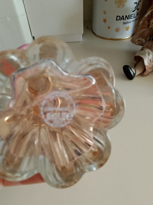 Дамски парфюм  Нов без опаковка