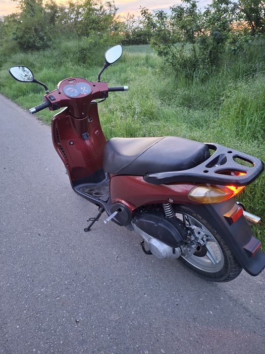 Vând scuter cf moto 150cc