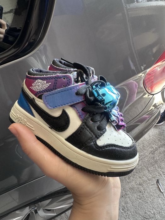 Кроссовки или ботинки