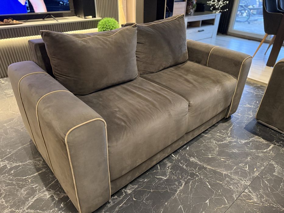 Продавам холна гарнитура