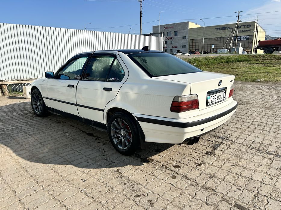 Продается машина БМВ е-36
