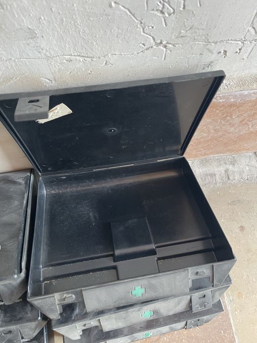 Кейс для аптечки на BMW E34 БМВ Е34