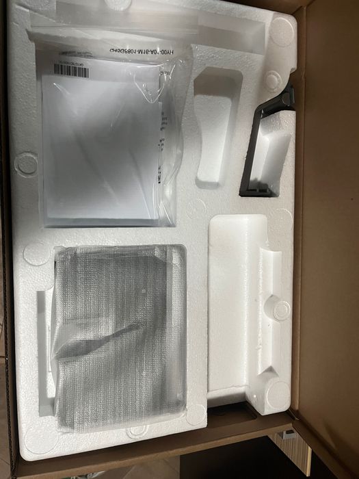 Монитор Леново 24-35