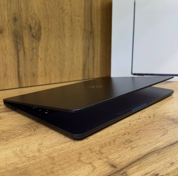 Macbook air M2 16/256