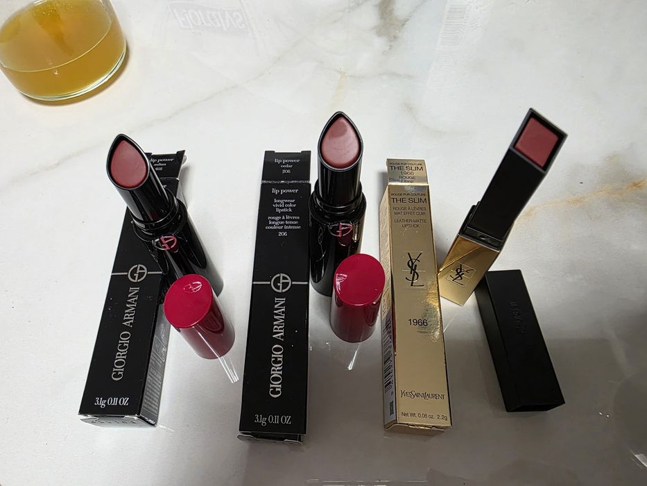 Rujuri Giorgio Armani, YSL