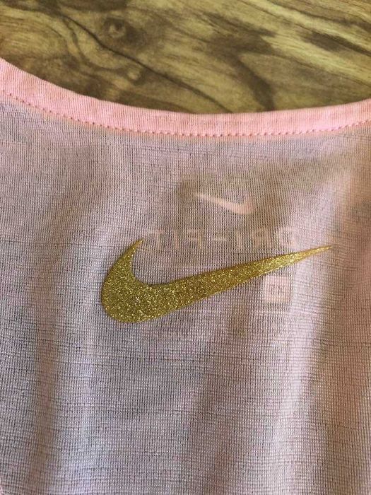 разпродажба на тениски Найк