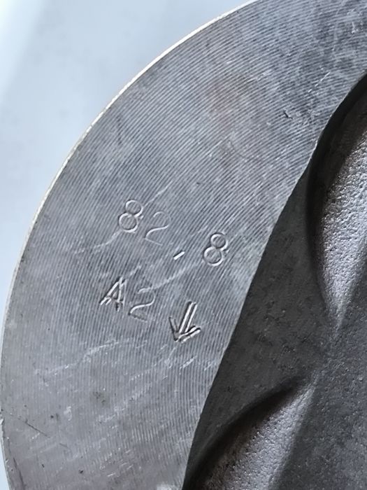Продам поршня 82, 2 ваз