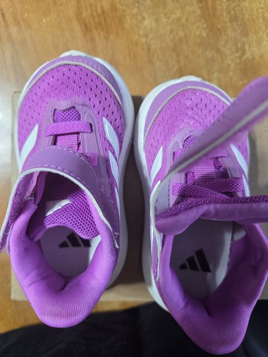 Бебешки маратонки Адидас Light motion р-р 20