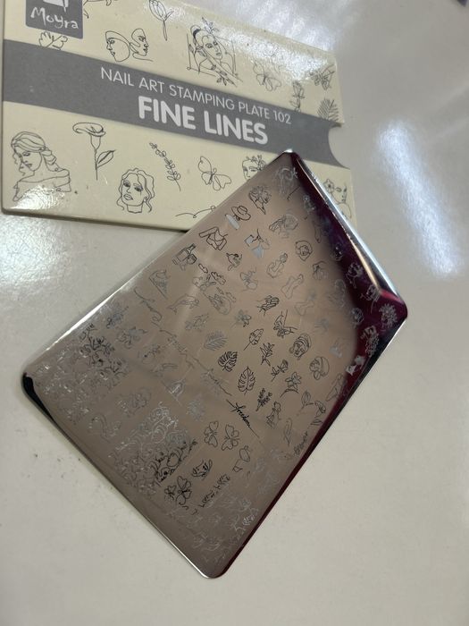 Moyra шаблони за нокти