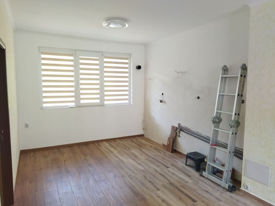 Продава се Тристаен апартамент в Смолян, Невястата - 90 кв.м за 1389 €/кв.м - Снимка #1