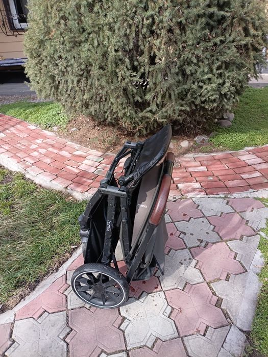 Продам детскую коляску tomix