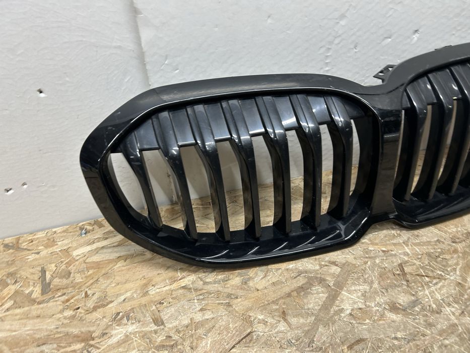 Grila bmw F40 seria 1 shadow line 2020-2023