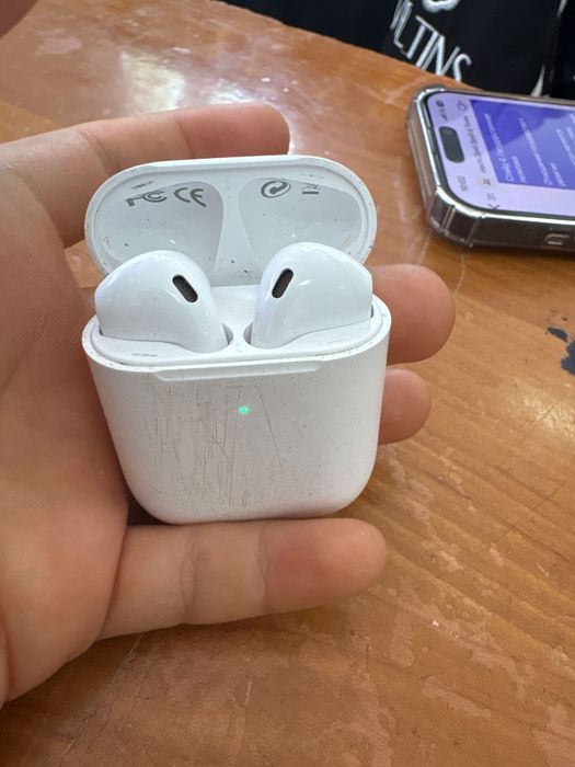 Airbuds SE,версия аирподс 2