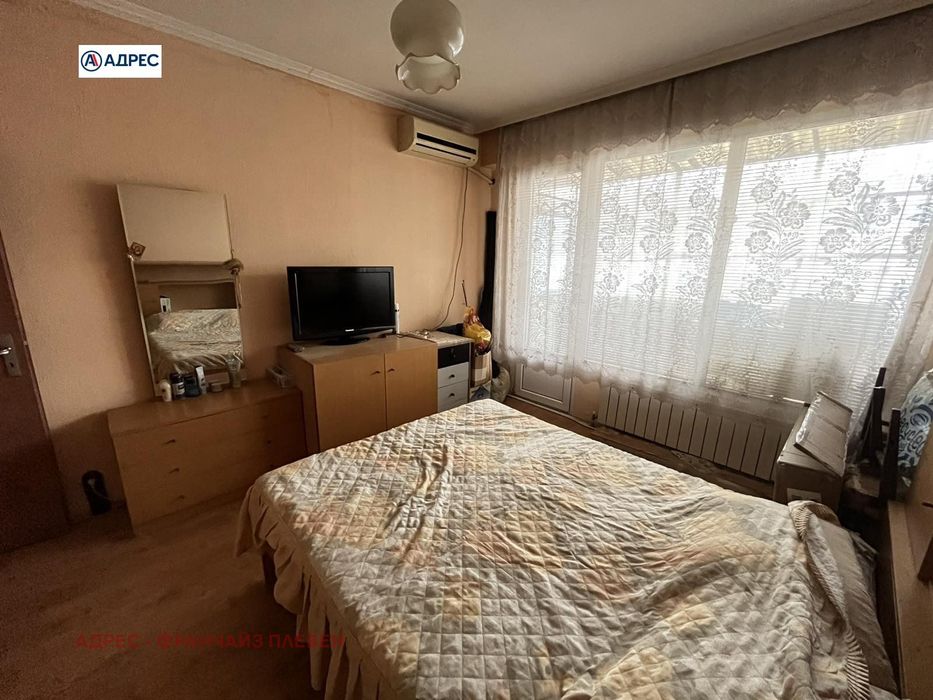 Продава се Двустаен апартамент в Ловеч, Младост - 75 кв.м за 614 €/кв.м - Снимка #4