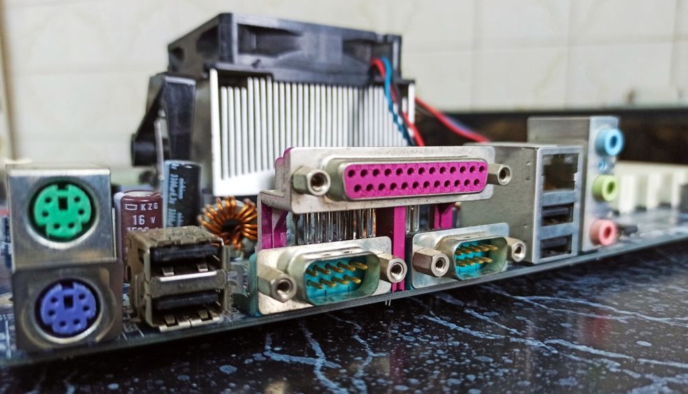 Vând placa de baza calculator (2 bucăți) pretul este per bucata