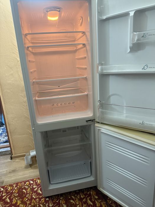 Продам холодильник