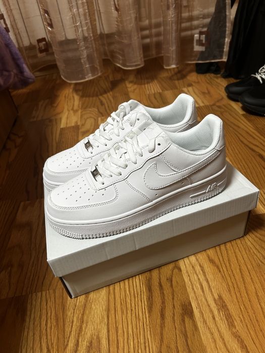 Adidași Nike AirForce 1 Low