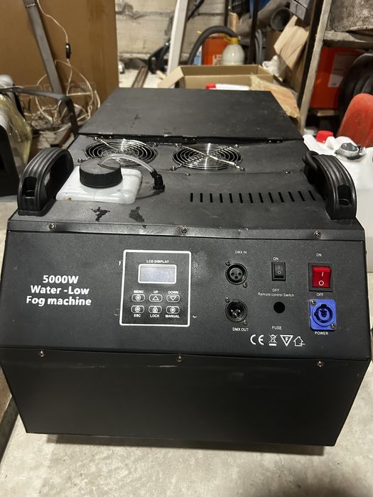 Продам тяжелый дым аппарат 5000 тяжелый дым