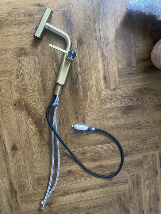 Смеситель для раковины