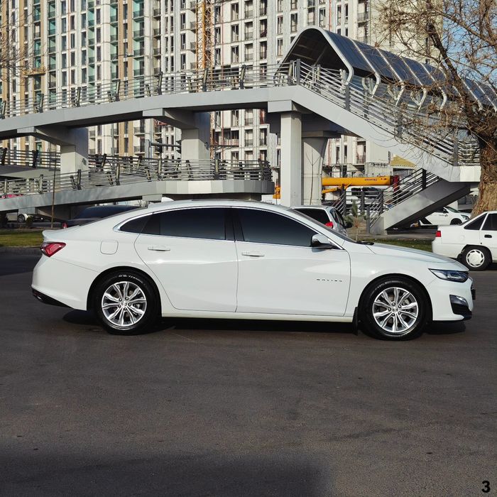 Chevrolet Malibu Premier, 2021, в идеальном состоянии