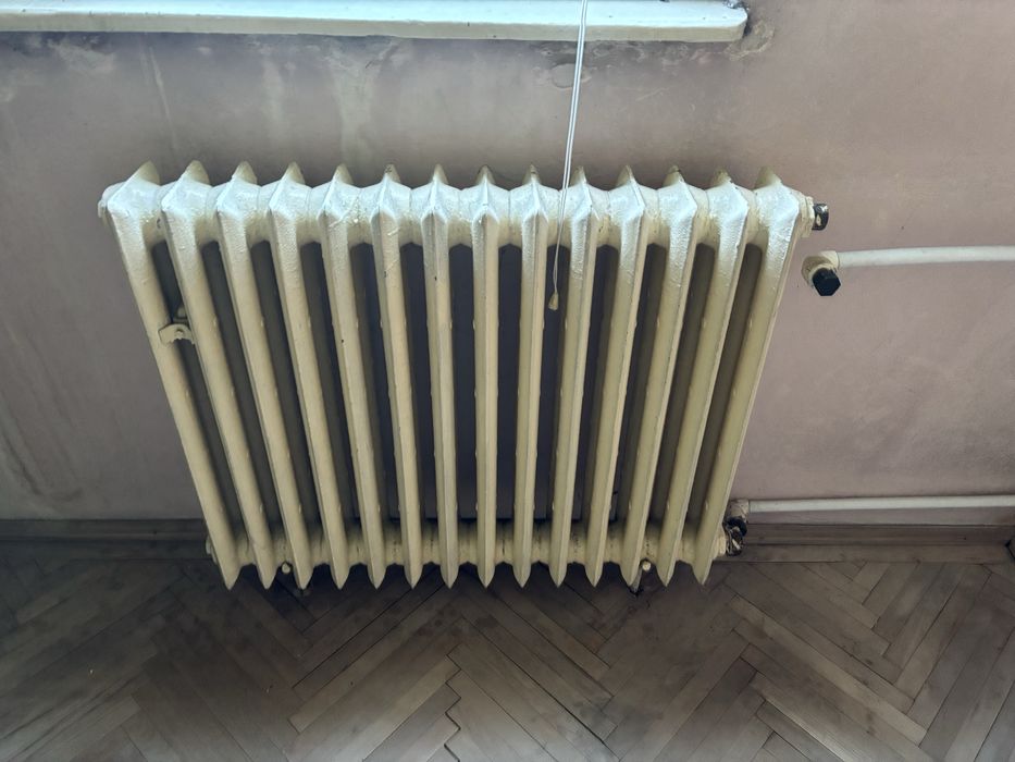 5 calorifere 250 lei pana joi.et 4 ,nu asigur manipulare