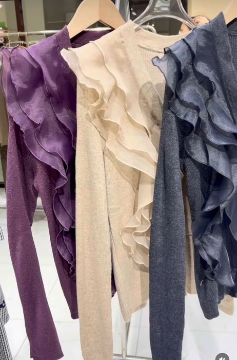 Кофты из тонкого трикотажа в 3х цвете