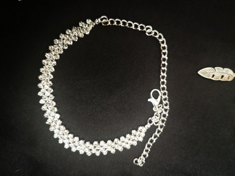 Гривни за глезен