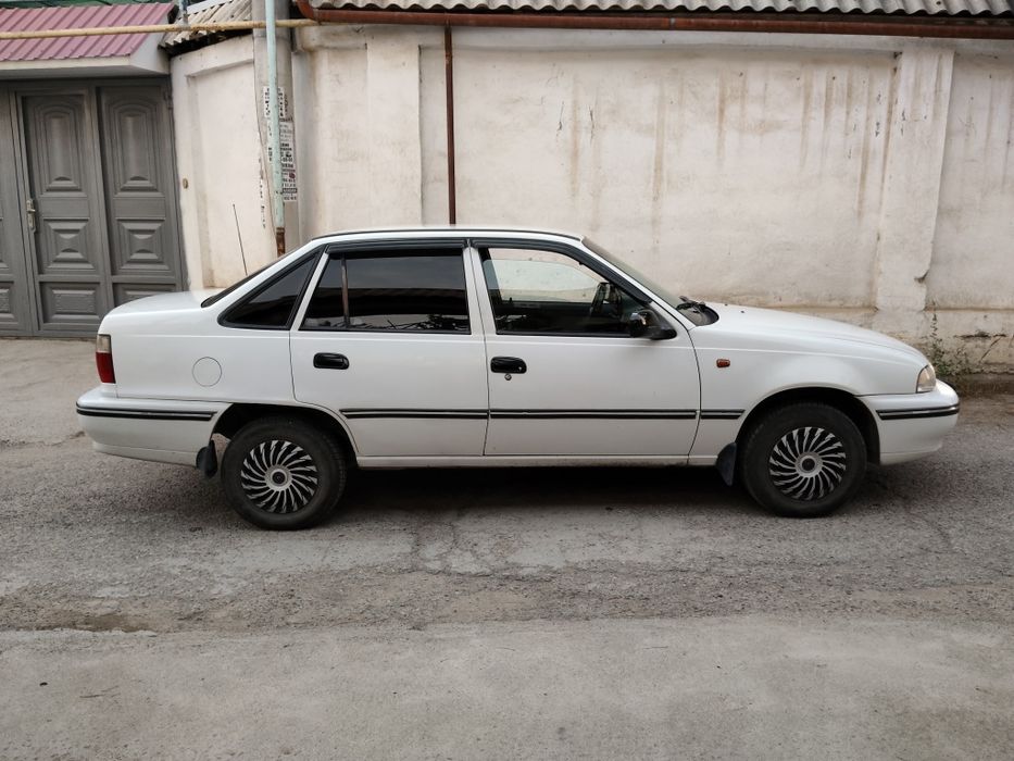 Продается нексия 2005