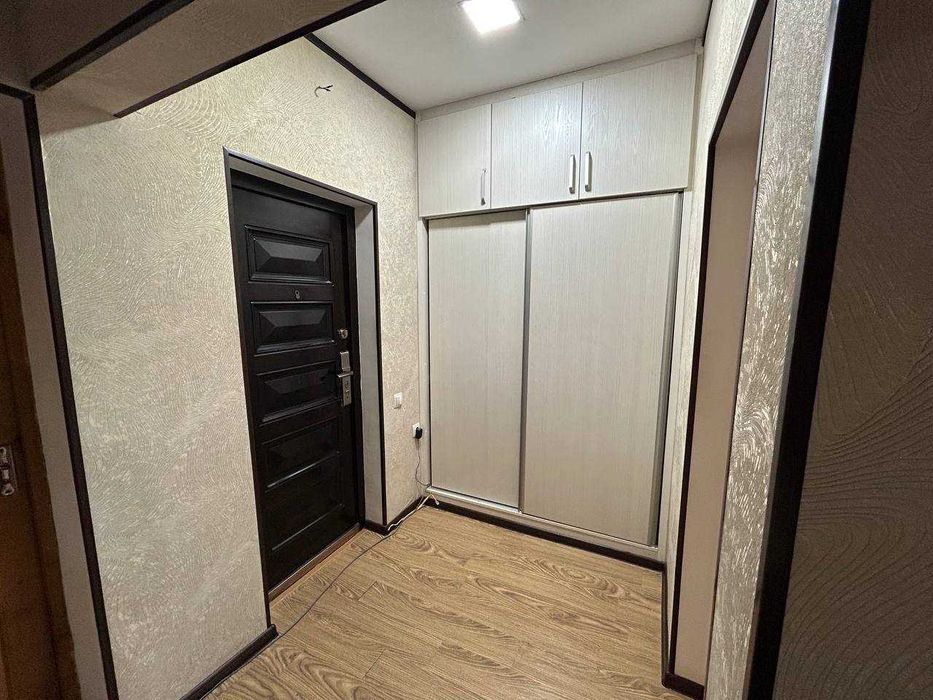 Квартира в центре, улица Осиё, 2/7/9, 60кв, Новомосковская