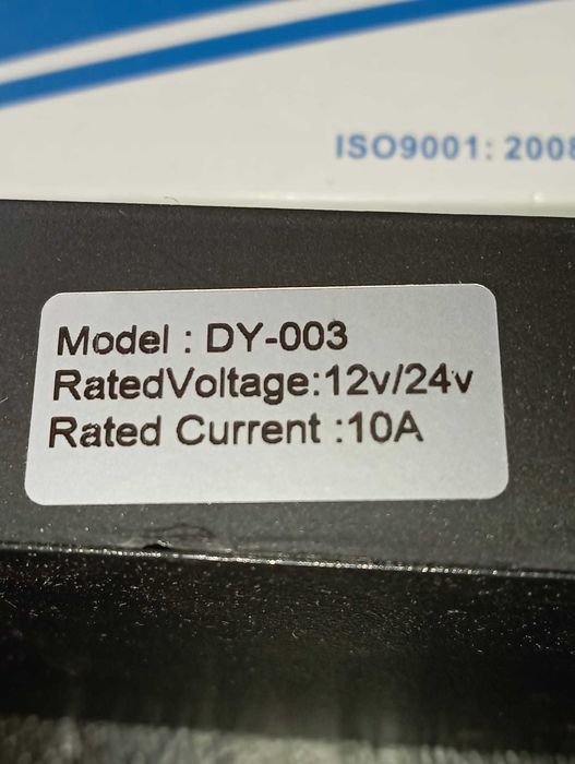 Controler de încărcare solară