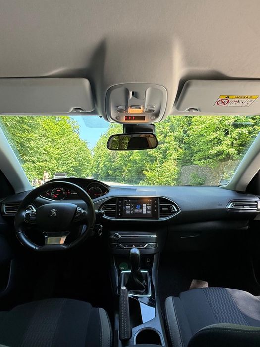Peugeot 308  1.2 Puretech