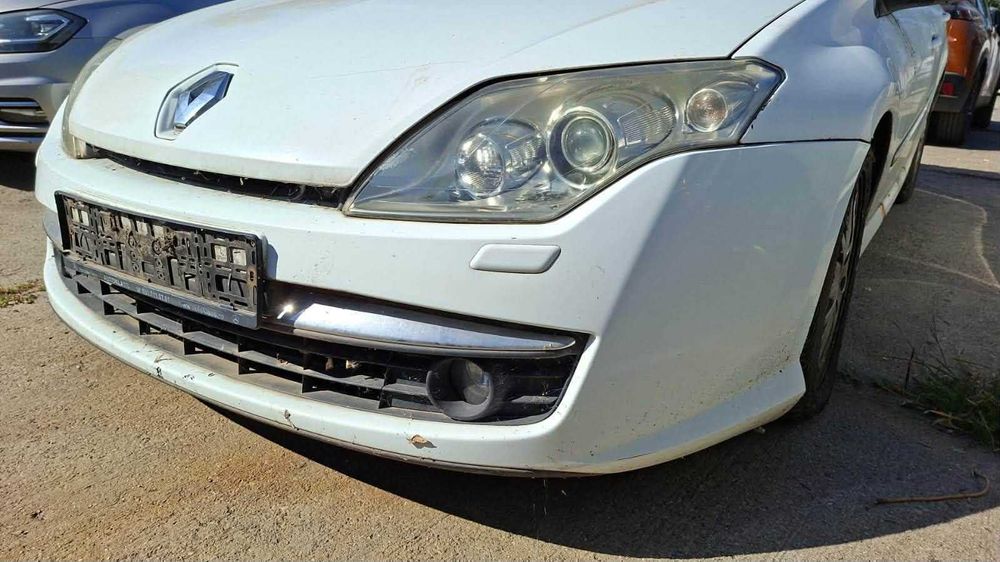 Dezmembrez Renault Laguna 3 Hatchback - 2.0 Diesel Din 2010 - Cutie Automata - M9R-E8