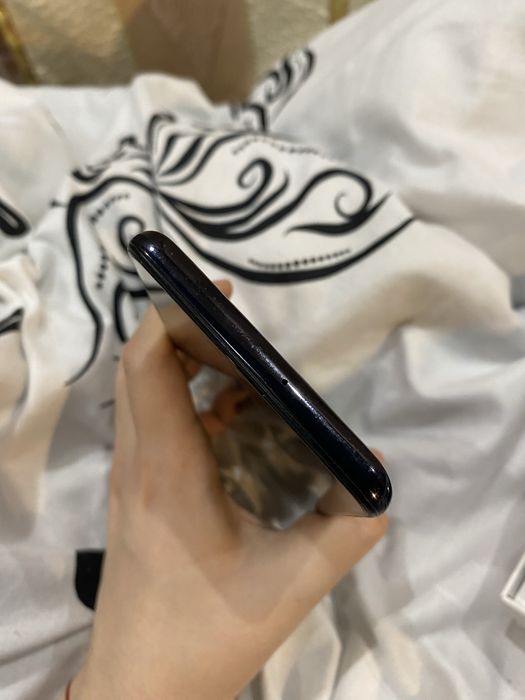 Samsung A41, 64гб в идеальном состоянии