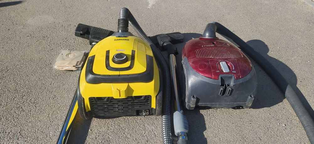 Пылесосы две штуки.