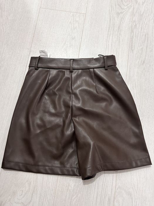 Шорты кожанные
