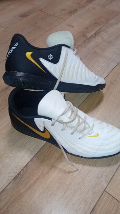 Обувки за футбол