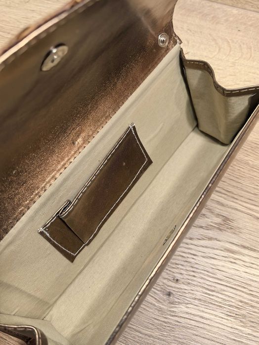 Дамски чанти за ръка и рамо