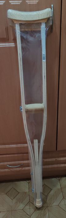 Продам костыли деревянные