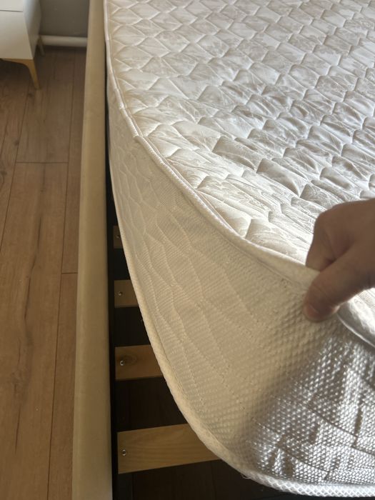 Кровать для спальня