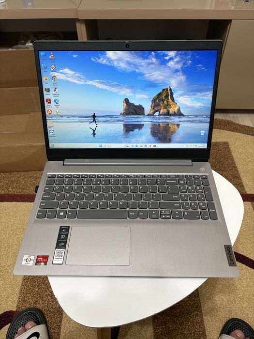 Vând laptop Lenovo IdeaPad 3, model 15ADA05