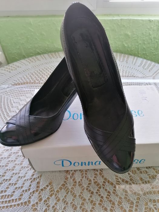 Дамски обувки от естествена кожа