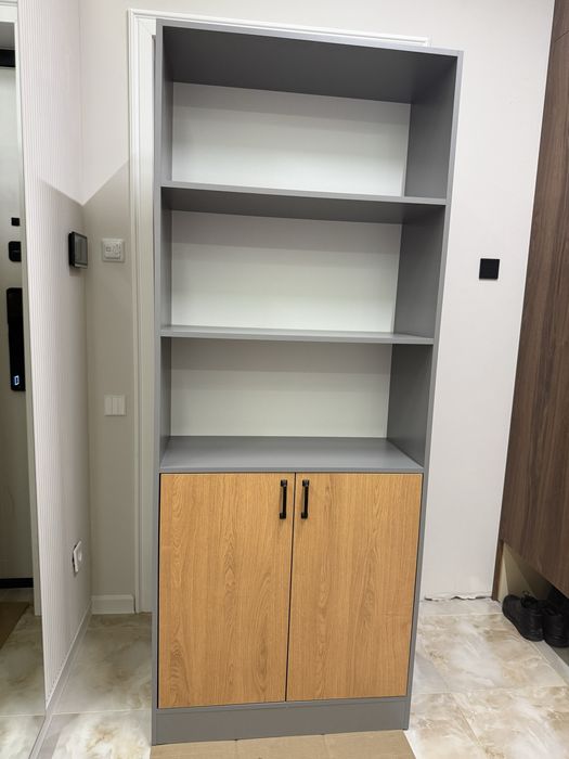 Стильный офисный шкаф