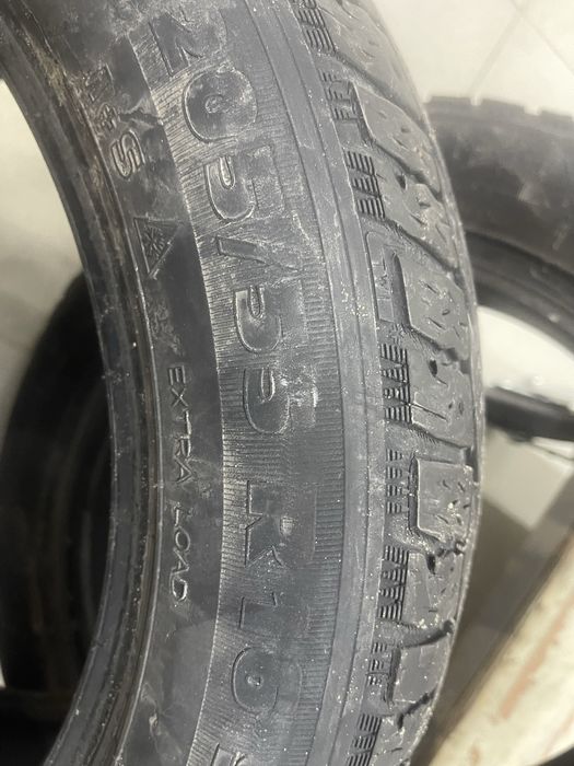 Продам покрышки зимние