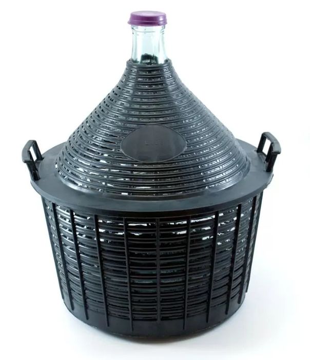 Bidoane din plastic 60 l si damigeana 25 l