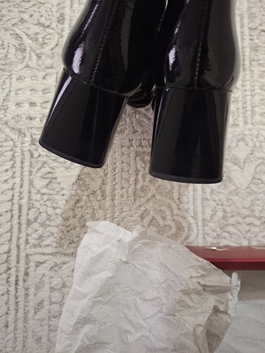 Полусапожки лаковые